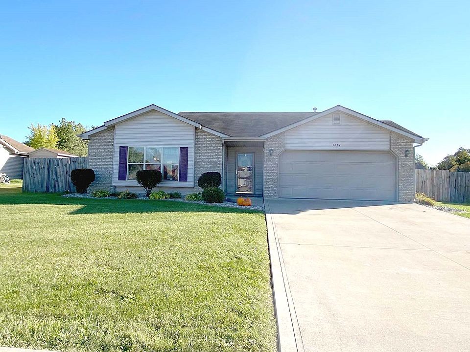 1st image of 1434 E Louise Dr
