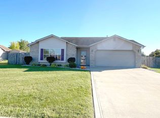1434 E Louise Dr, Columbia City, IN 46725