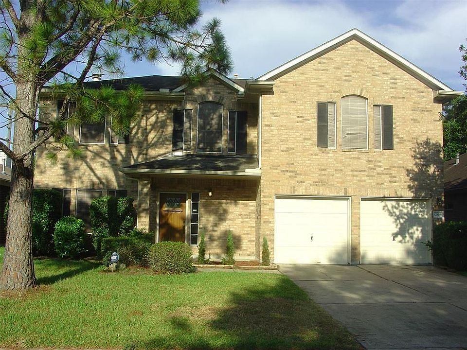 1st image of 2815 Foxden Dr