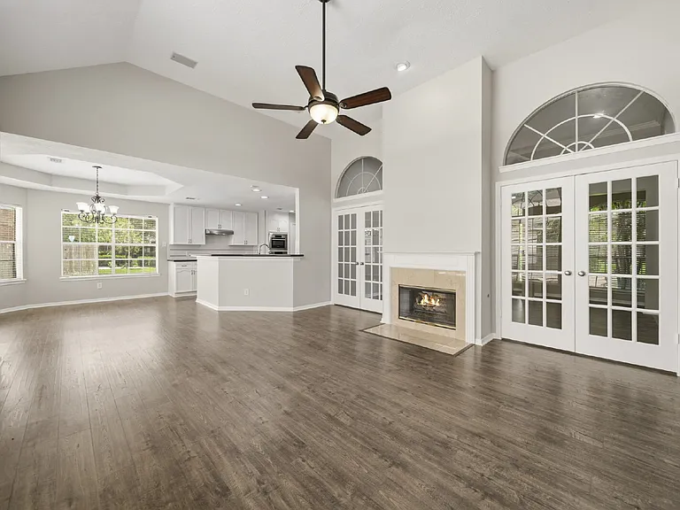 1735 Berkoff Dr — Photo 7