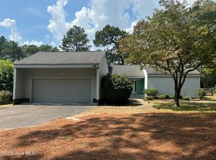 440 Central Dr, Southern Pines, NC 28387