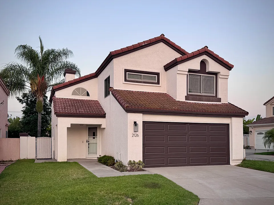 2126 Shoreview Pl