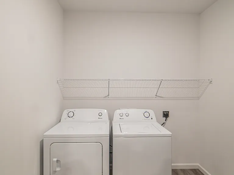Oaks Place — Photo 10