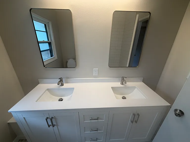 438 NE 66th Ave — Photo 15