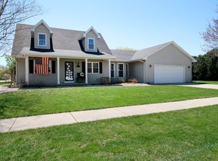 1555 Merlin Rd, Bourbonnais, IL 60914