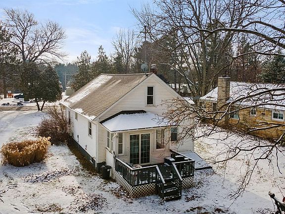 3rd image of 1126 Hinckley Blvd
