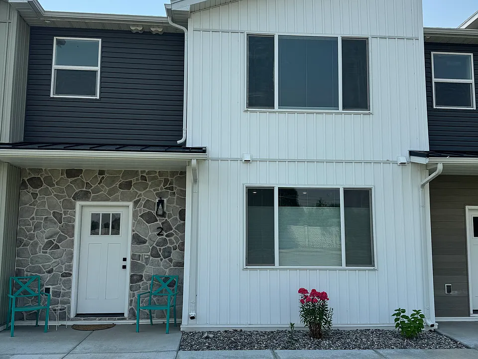 804 E Sunnyside Rd #2