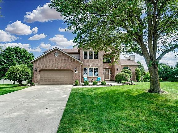 3rd image of 709 Dustin Ct