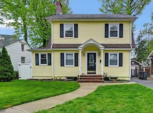 8 Wilson Ter, Elizabeth, NJ 07208