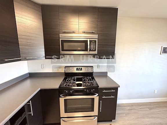 5th image of 2550 A St #29