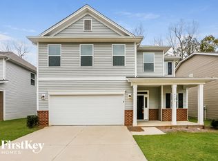 9121 Marion Oaks Dr, Charlotte, NC 28215