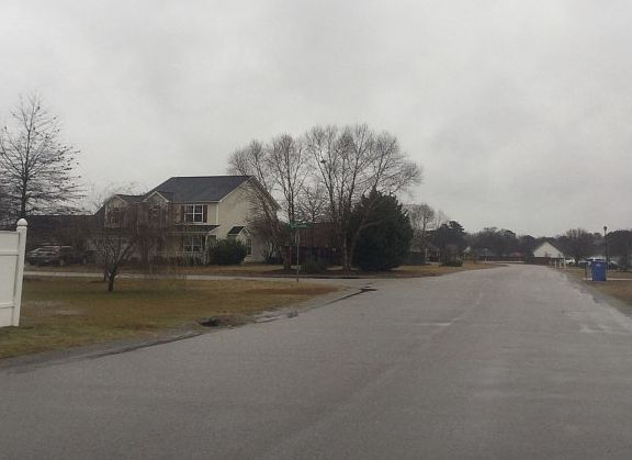 5th image of 302 Eastfield Dr