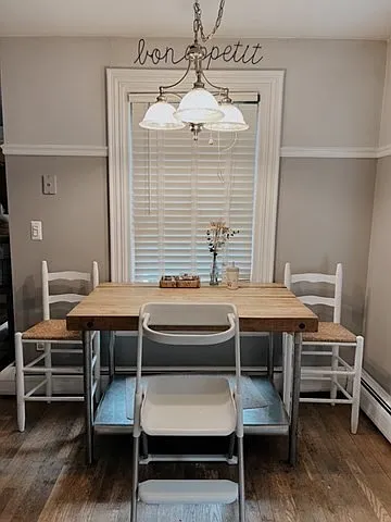 2 bed, 1.0 bath, 1200 sqft, $2,300 — Photo 3