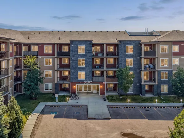 3207 James Mowatt Trl SW #109, Edmonton, AB T6W 3L6