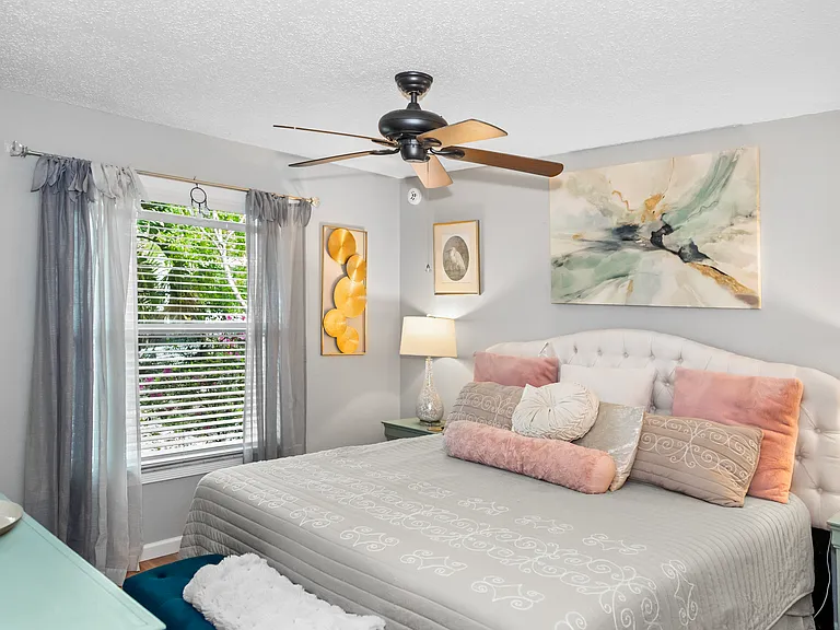 4633 Summerwind Dr — Photo 10