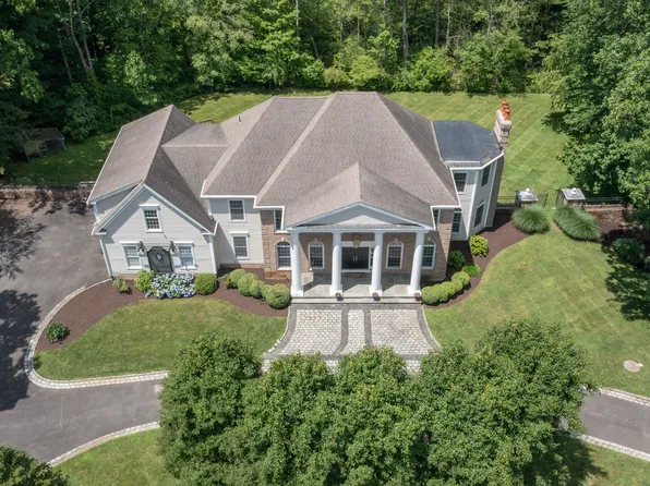 20 Jacobs Lane, Bethel, CT 06801