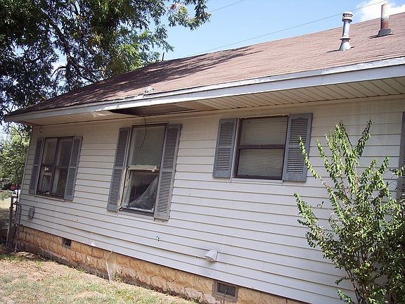 3rd image of 301 S Burns St