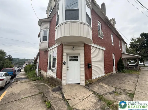 654 Pennsylvania Ave, Bangor, PA 18013