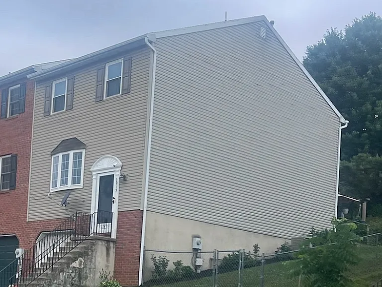 3915 Penns Dr — Photo 1