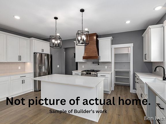 5th image of 9109 Weston Dr