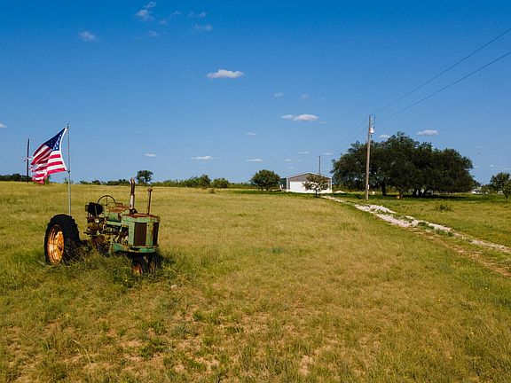 2nd image of 1843 Savanna Ridge Ranch Rd LOT 20.02