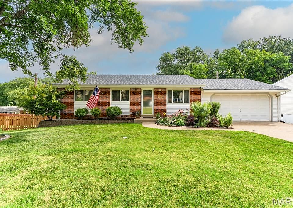 1st image of 3731 Calef Dr