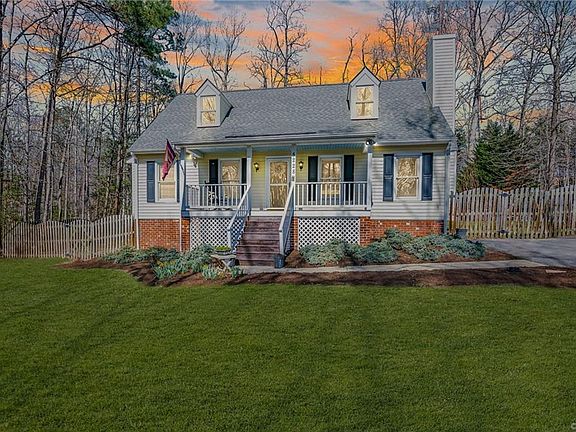 2nd image of 5228 Timber Hollow Pl