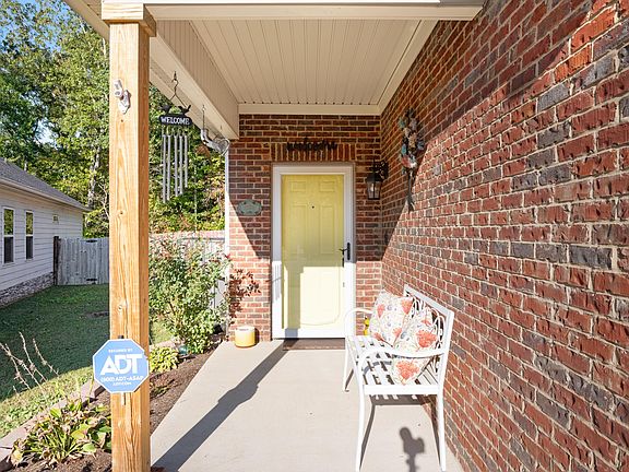 3rd image of 6721 Petunia Ct