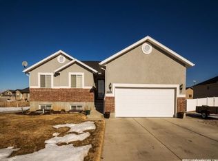 2604 W 2450 N, Clinton, UT 84015