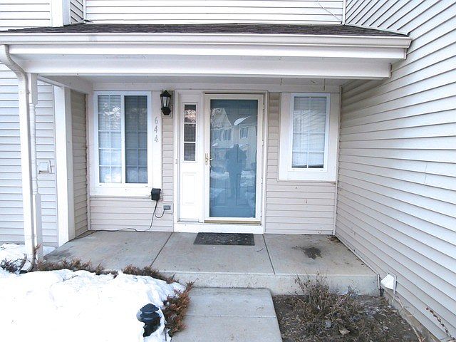 1st image of 644 Windsor Dr #B