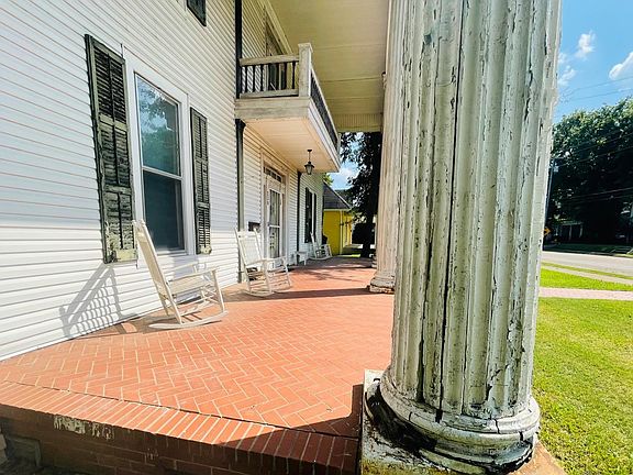 5th image of 230 N Washington Ave