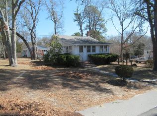 14 Camp St, Wareham, MA 02571