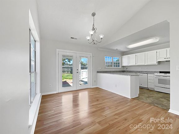 5th image of 5116 Darby Dr