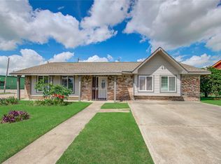 930 Centerwood Dr, Houston, TX 77013