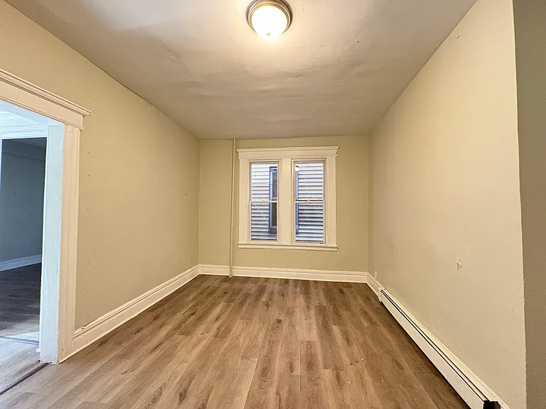 51-52 Hawkins St #2 — Photo 4