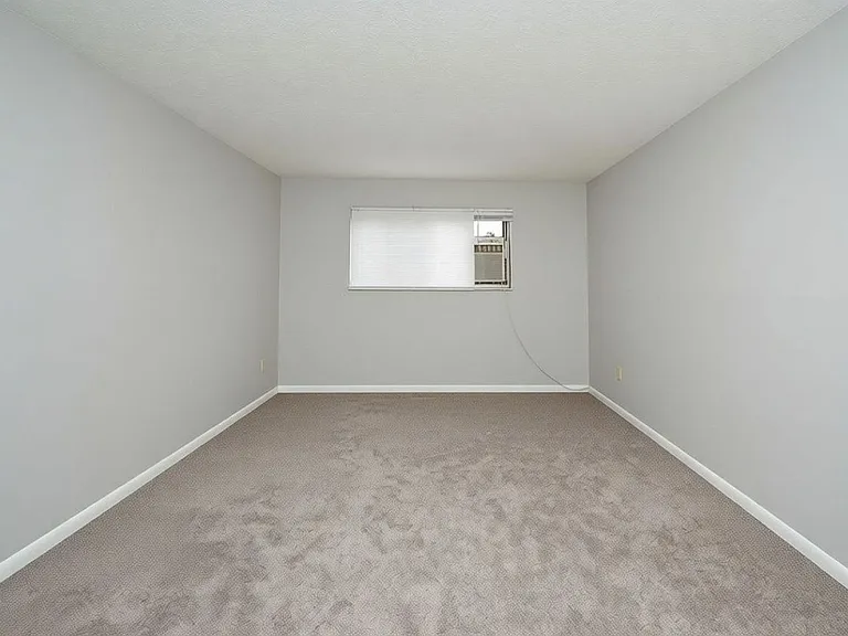 2419 Ohio Ave #8 — Photo 10