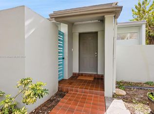 6520 SW 46th St, Miami, FL 33155