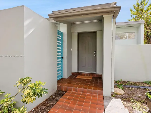 6520 SW 46th St, Miami, FL 33155