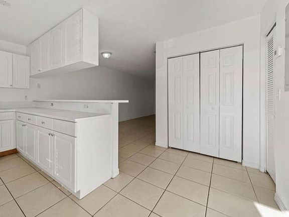 3rd image of 2314 Johnson St APT 10