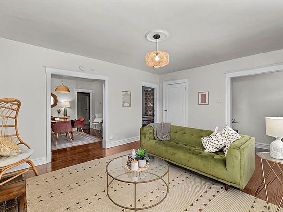4th image of 4969 Chippewa St