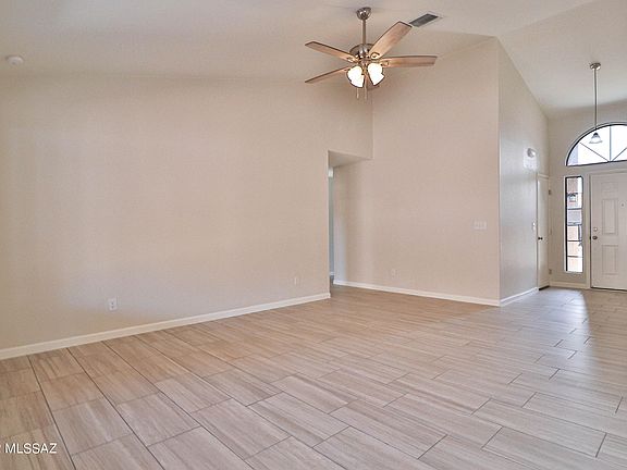 4th image of 2610 W Camino Del Medrano