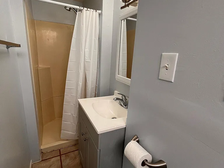 3815 Webster St — Photo 5