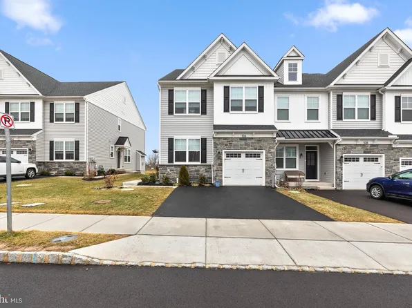 106 Charles Ln, Harleysville, PA 19438