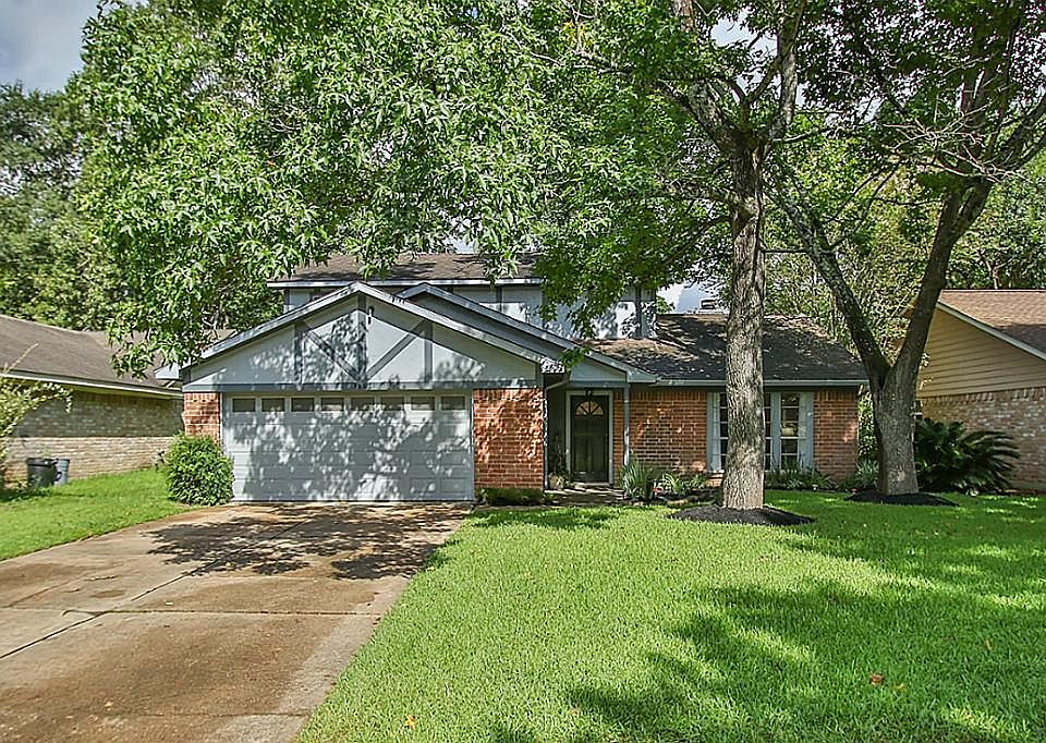 1st image of 3807 Deerbrook Dr