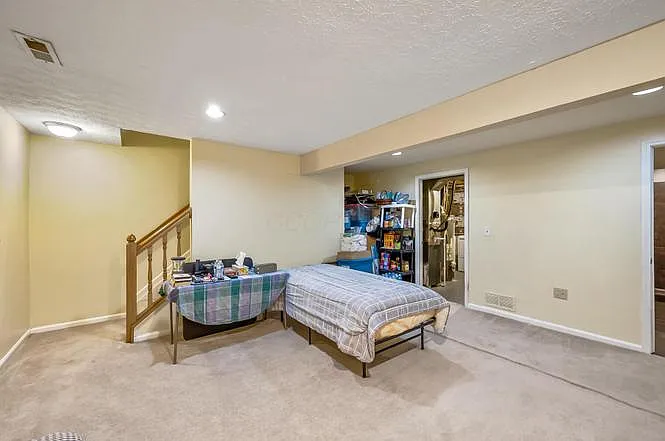 6986 Avery Rd — Photo 3