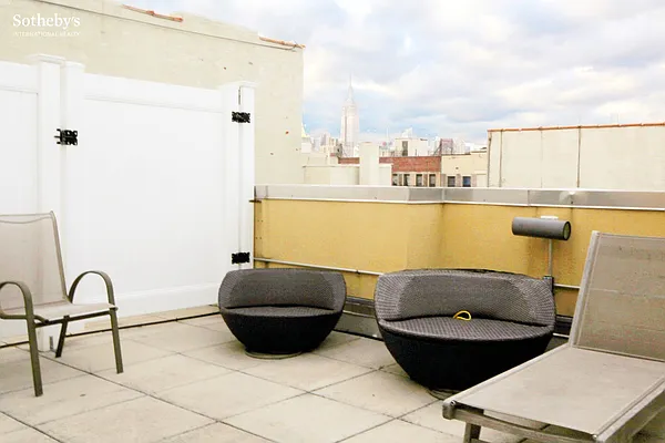 Rented by Sotheby's International Realty | media 9