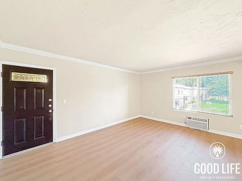 2 bed, 1.0 bath, 800 sqft, $2,195 — Photo 3