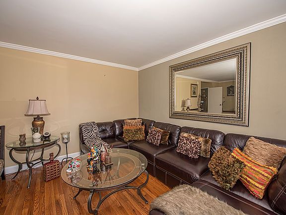 5th image of 216-02 17th Ave #Townhouse 42