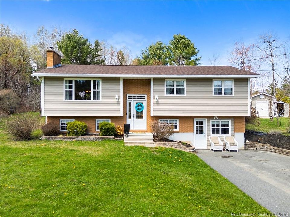 1st image of 10 Larlee Rd