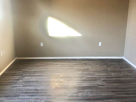 2nd image of 4605 Avenue D
